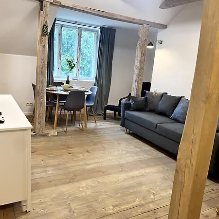 Small Cosy In Old-town Apartman